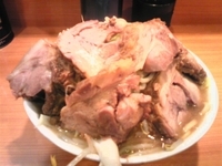 「小豚 味薄め ニンニク」@ラーメン二郎 八王子野猿街道店2の写真