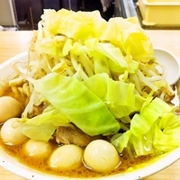 「ジャイ麺（ニンニクアブラ）+味玉」@剛田製麺店 太田店の写真