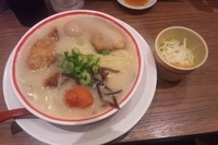 「ぼんしゃん全部入り+酢キャベツ+替玉」@九州じゃんがら 西武池袋店の写真