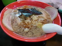 「牛骨 正油ラーメン 背脂コッテリ」@一条流がんこ総本家分家四谷荒木町の写真