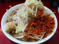 「ラーメンニンニク辛揚げ（680円）」@千里眼の写真