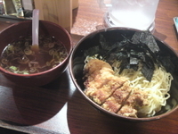 「ざる排骨麺（中）」@万世麺店 新宿西口店の写真