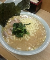 「ラーメン大 x 2、まかない飯、煮キャベツ、茎わかめ」@奥津家の写真