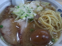 「ねぎチャーシューメン+煮玉子」@手打ラーメン 長八の写真