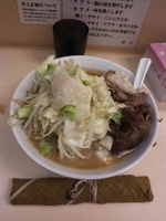 「ラーメン ニンニク アブラ【700円】」@自家製ラーメン 大者の写真