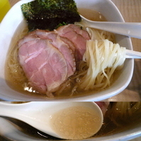 「塩らーめん 750円 + チャーシュー 300円」@菜の写真