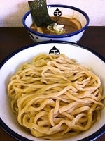 「つけめん・中盛（750円）」@つけめん 玉 本店の写真