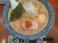 「濃厚豚骨魚介味玉らーめん」@麺処 ほん田の写真