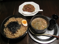 「つけ麺 大盛 あつもり + 黒炒飯」@夜鳴き軒の写真