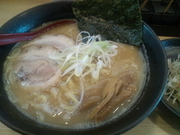 「とんこつ醤油」@麺屋天 東大宮店の写真