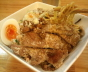 「排骨汁なし坦々麺980円」@かつぎやの写真