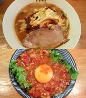 「ミニ辛辛濃菜麺（辛さ控えめ）+tacosごはん」@濃菜麺 井の庄の写真