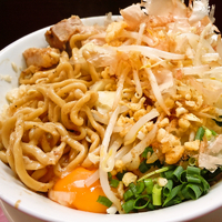 「まぜそば（カツオ節、ニンニク少なめ） ￥780」@用心棒の写真