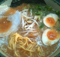 「にんたまラーメン味噌550円」@ゆにろーず 千葉ニュータウン店の写真