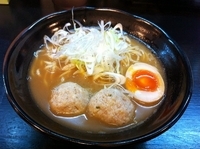 「鶏団子ラーメン・醤油・大盛り」@新月の写真