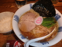 「醤油ラーメン（650円）大盛り（100円）サービス小ライス（0円」@ラーメン食堂 粋な一生の写真