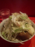 「小ラーメン（野菜にんにくカラメ）」@ラーメン二郎 府中店の写真