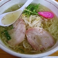 「塩ラーメン750円」@とら食堂の写真