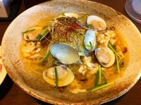 「蛤の冷やし塩らーめん （950円）」@彩色ラーメン きんせい 高槻駅前店の写真