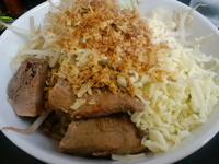 「油そば（チーズ+温玉）740円+カレーフレーク100円=840円」@ラーメン浜田家の写真