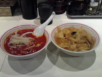 「半ラーメン2コセット（北極,味噌タンメン）850円」@蒙古タンメン 中本 目黒店の写真