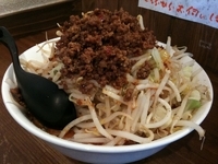 「担々ラーメン 980円 （ヤサイマシマシ・ニンニク・カラメ）」@ラーメンアキラの写真