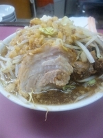 「ラーメン（ヤサイ、ニンニク、カラメ）」@ラーメン荘 おもしろい方への写真