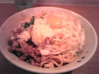 「晴二郎（600円）+麺マシ（無料） ニンニク・アブラ・カラメ」@背脂煮干そば 晴の写真