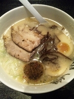 「神楽らーめん（赤）」@博多ラーメン 神楽の写真