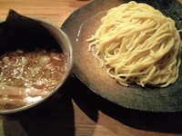「つけ麺 中盛り 720円」@つけ麺屋 やすべえ 池袋店の写真