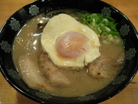 「チャーシューメン 味噌漬玉子」@とんこつらーめん俺式 目黒店の写真