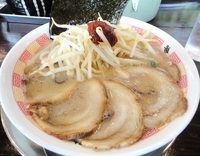 「鶴ラーメンチャーシュー入り 【850円】」@めん屋 亀久の写真