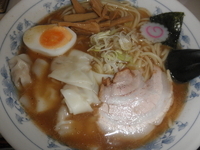 「ワンタン中華そば 「850円」」@大勝軒満帆 行田店の写真