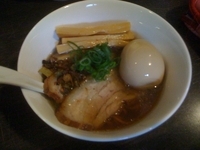 「醤油煮干しハーフ+カスタム （ 塩煮干しハーフ+カスタム /」@麺や Bar 渦の写真