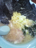 「ラーメンネギ丼付￥750+のり8枚（クーポン）」@ラーメン かいざんの写真