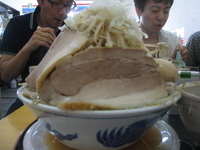 「ふじ麺 バカブタ+味玉+野菜増し（2倍）」@勝神角ふじの写真