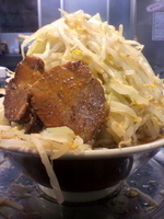 「小ラーメン￥670+野菜半増し（無料）+油増し（無料）」@麺屋 婆娑羅の写真