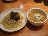 「味噌角煮つけそば（太麺）￥1,150」@中華そば すずらんの写真