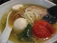 「塩ラーメン:塩玉子&トマト」@RAMEN CiQUEの写真