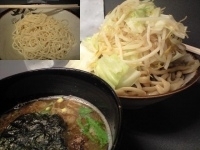 「つけめん（零式麺12）+野菜+替え玉（細麺） （750円+100」@麺屋 零式本店の写真