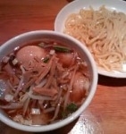 「醤油ワンタンつけそば」@中華そば すずらんの写真