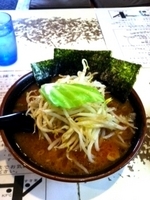 「ラーメン並」@九ツ家 本店の写真
