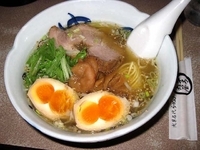 「梅しおらーめん 700円+双子の味玉 100円」@与ろゐ屋の写真