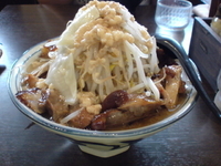 「ラーメン小W豚入り」@G麺ふじもりの写真