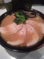 「チャーシュー麺中盛」@横浜家系ラーメン 虎家の写真