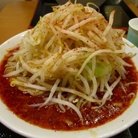 「激レッド（並）ヤサイ増し780円」@ジャンクガレッジ イオンレイクタウンmori店の写真