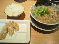 「肉そば・餃子セット　924円」@丸源ラーメン 南流山店の写真