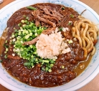 「６月限定　板場のぶっかけカレー(汁有り鶏豚骨・辛ver)+チ」@MENYA 食い味の道有楽の写真