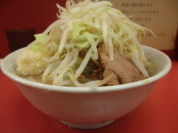 「小ラーメン＋野菜・ニンニク　「700円＋無料」」@ラーメン二郎 小岩店の写真