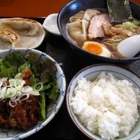 「ど煮干中華まるしげ　昼得セット９８０円（平日ランチタイム限定）」@ど煮干し中華そば まるしげの写真